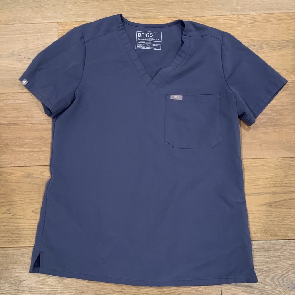 FIGS Catarina One Pocket Scrub Top Blue Size Small